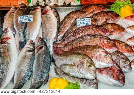Amsterdam, The Netherlands - November 17, 2018: Fresh Fish Stall In The Albert Cuyp Market, A Street