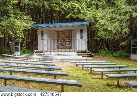 Washington, Usa - July 8, 2021: Small Outdoor Amphitheater At Kalaloch Beach Campground In Olympic N