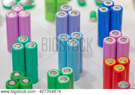 Colour Coded Round Lithium Ion Battery Cells