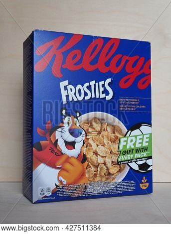 Battle Creek - Circa July 2021: Kellogg's Box Of Frosties