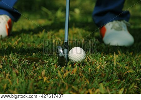 Blurred Golfers Are Playing Golf In The Evening Golf Course Golf Backglound In Thailand
