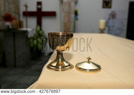 Salvador, Bahia, Brazil - June 3, 2014: Chalice Where Sacred Ostia Are Armed In A Catholic Church In