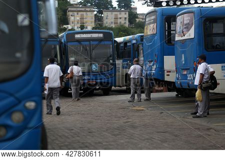 Bus Drivers Strike In Salvador