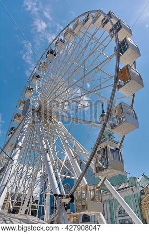 Ferris Wheel On Podil In Kiev. Kontraktova Ploshcha