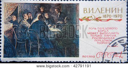 Russland ca. 1970: Briefmarke gedruckt von UdSSR um 1970 zeigt Lenin GesprÃ¤ch mit wenigen Menschen