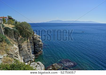 hight view of scarp rock and sea