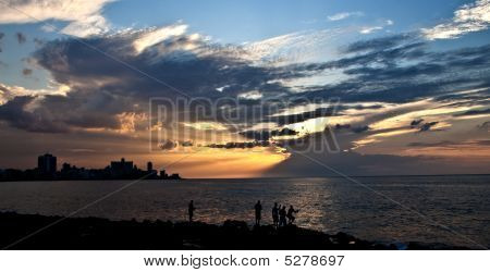 Cuba Havanna Malecon solnedgang