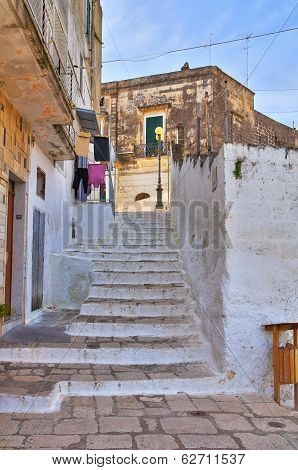 Alleyway. Ginosa. Puglia. Italy.