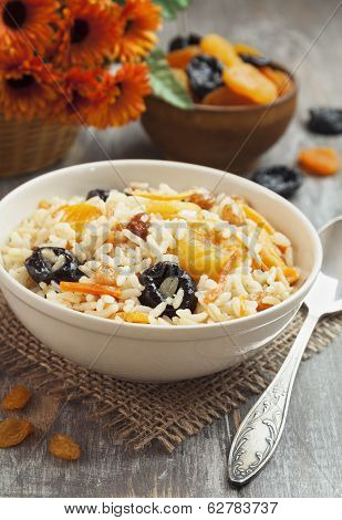 Rice With Dried Fruit