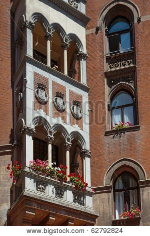 Old Architecture On Istiklal Caddesi - Istanbul