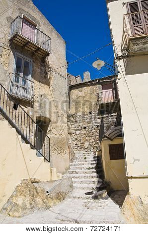 Alleyway. Pietragalla. Basilicata. Southern Italy.