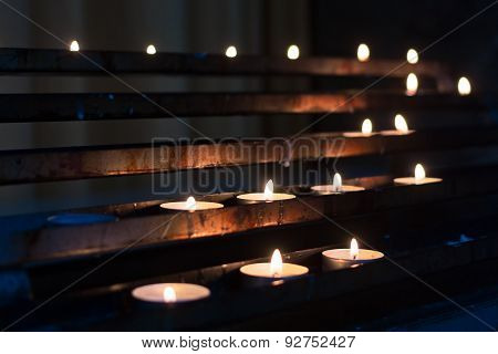 candles in row