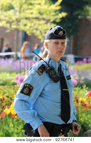 Swedish Police Woman Prepared To Protecting The Royal Family