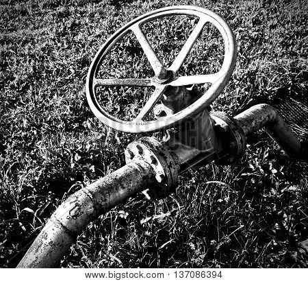 Valve For Shutting Off The Pipe For The Plant Management