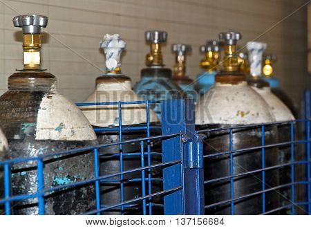 high pressure cylinders for compressed industrial gases