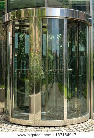 Revolving Door