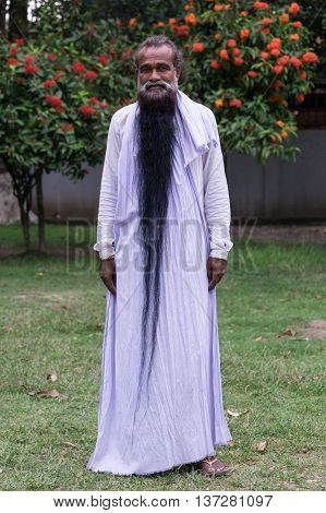 Long Beard Singer