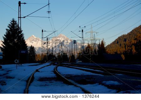 Şafak sonra Alp Railstation parça