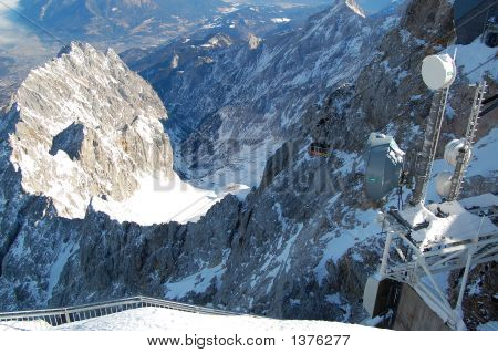 Zugspitze kaya ile kuzey tarafında