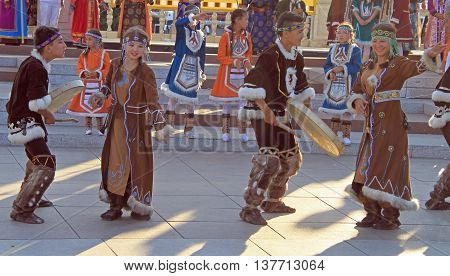 Girls And Boys Are Dancing