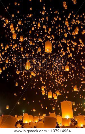 Flying Sky Lantern on Yeepeng festival, thai lanna tradition religion in Chiangmai thailand