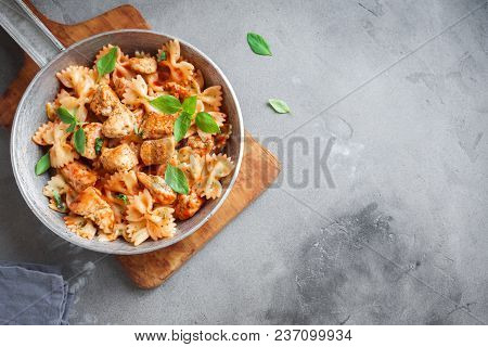 Farfalle Pasta With Chicken