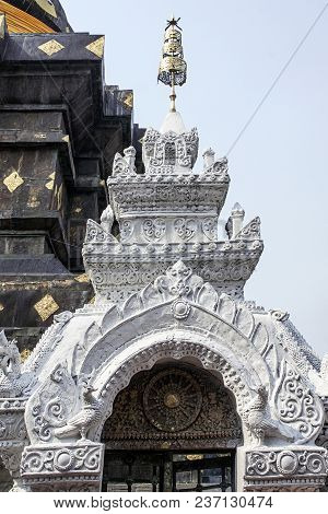 Wat Phra That Lampang Luang Thailand Fortified Temple  Dhamma Wheel