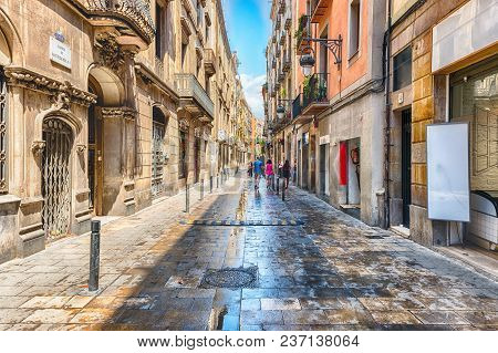 Barcelona - August 8: People Walking In Carrer De Sant Pere Mes Alt In La Ribera District Of Barcelo