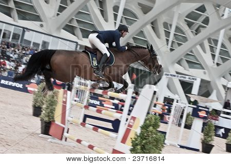 VALENCIA, Španělsko - 9. května: Neznámý jezdec zúčastnil globálního Champions Tour Valencia 20