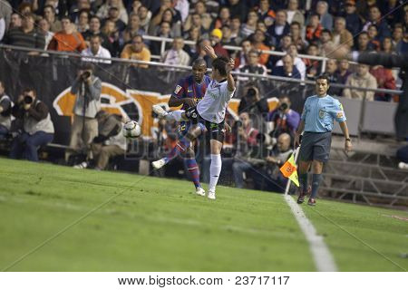 วาเลนเซีย สเปน - 17 ตุลาคม - Abidal - แข่งขันฟุตบอลของลีกฟุตบอลอาชีพสเปนระหว่าง
