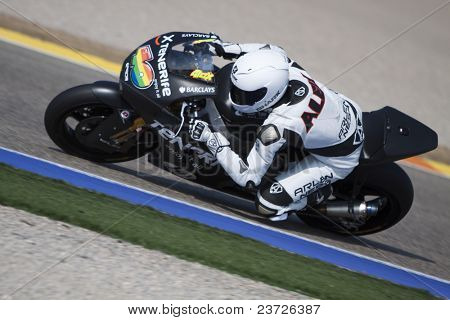 VALENCIA, Spanje - 11 februari: De deelnemer in de Moto2 en de 125cc - Aleix Espargaro - testen op Februa