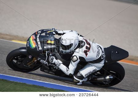 VALENCIA, Spanje - 11 februari: De deelnemer in de Moto2 en de 125cc - Aleix Espargaro - testen op Februa