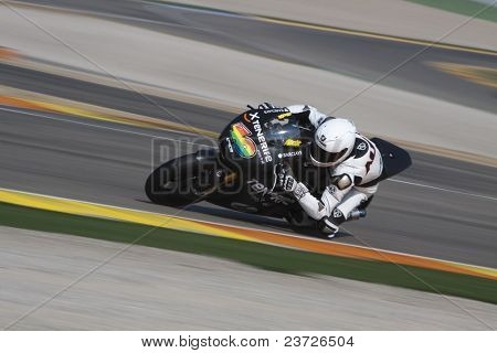 VALENCIA, Spanje - 11 februari: De deelnemer in de Moto2 en de 125cc - Aleix Espargaro - testen op Februa