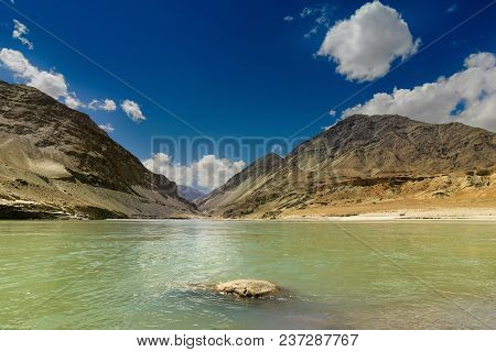 Scenic View Of Confluence Of Zanskar And Indus Rivers - Leh, Ladakh, Jammu And Kashmir, India