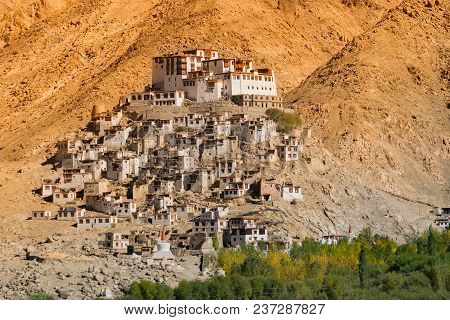 Chimray Monastery With View Of Himalayan Mountians In Background,ladakh,jammu And Kashmir, Northern 