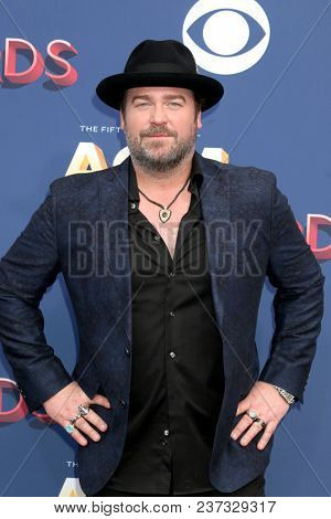 LAS VEGAS - APR 15:  Lee Brice at the Academy of Country Music Awards 2018 at MGM Grand Garden Arena on April 15, 2018 in Las Vegas, NV