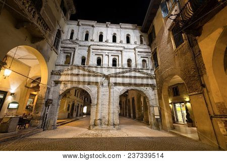 The Ancient Porta Borsari (roman Gate) 1st Century A.d. Verona (unesco World Heritage Site) - Veneto