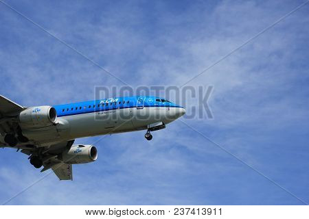 Amsterdam The Netherlands - April, 19th 2018: Ph-bxh Klm Royal Dutch Airlines Boeing 737-800 On Fina