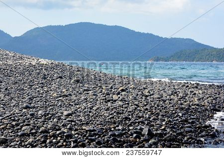 Koh Hin Ngam  Is A Unique Small Island Unlike Other Island.