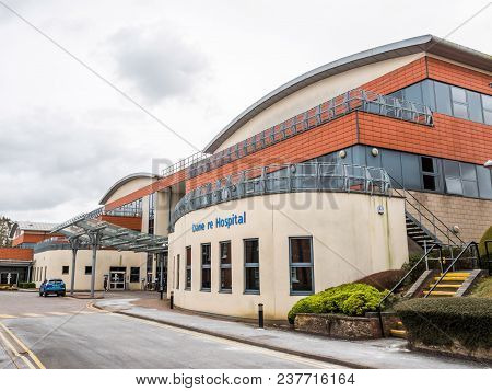 Daventry, Uk March 23 2018: Day View Danetre Hospital Building In Daventry.