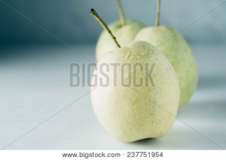 Raw Green Organic  Pears Ready To Eat.