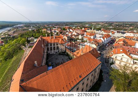 The Town Of Melnik Is Located In The Central Bohemian Region 30 Km North Of Prague.