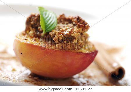 ซินนามอนพีช