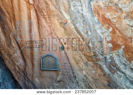 Kerkenberg, South Africa - March 14, 2018: Retiefklip, An Historic Site Where The Names Of Voortekke