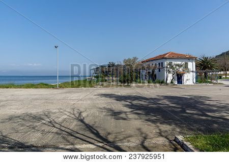 Thassos, Greece - April 5, 2016: Old Houses In Skala Rachoniou, Thassos Island, East Macedonia And T