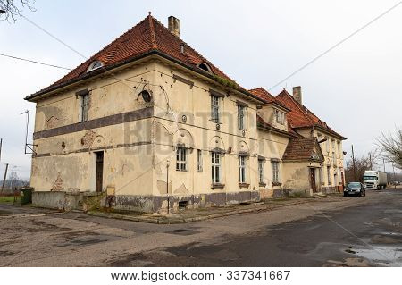 Czarnkow, Wielkopolskie / Poland – December, 03, 2019: Old Train Station Building In A Small Town. B