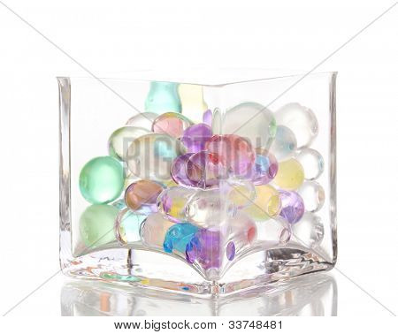 Farve hydrogel i vase isoleret på hvid