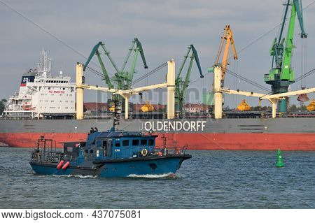 Klaipeda, Lithuania - October 02: Boats And Cranes At Klaipeda Sea Port At October 02, 2021 In Klaip