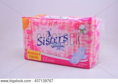 Manila, Ph - Oct 1 - Sisters Sanitary Pad On October 1, 2021 In Manila, Philippines.