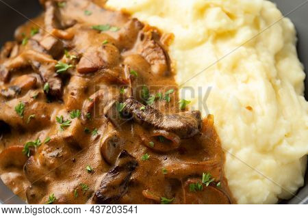 Beef Stroganoff With Mushrooms And Mashed Potatoes.